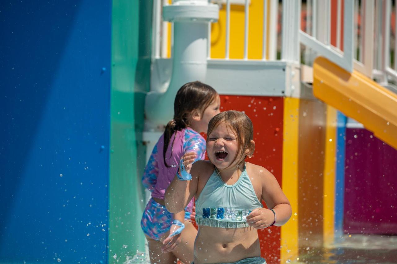 Yogi Bear's Jellystone Park Camp-resort Wisconsin Dells Camping Lake Delton