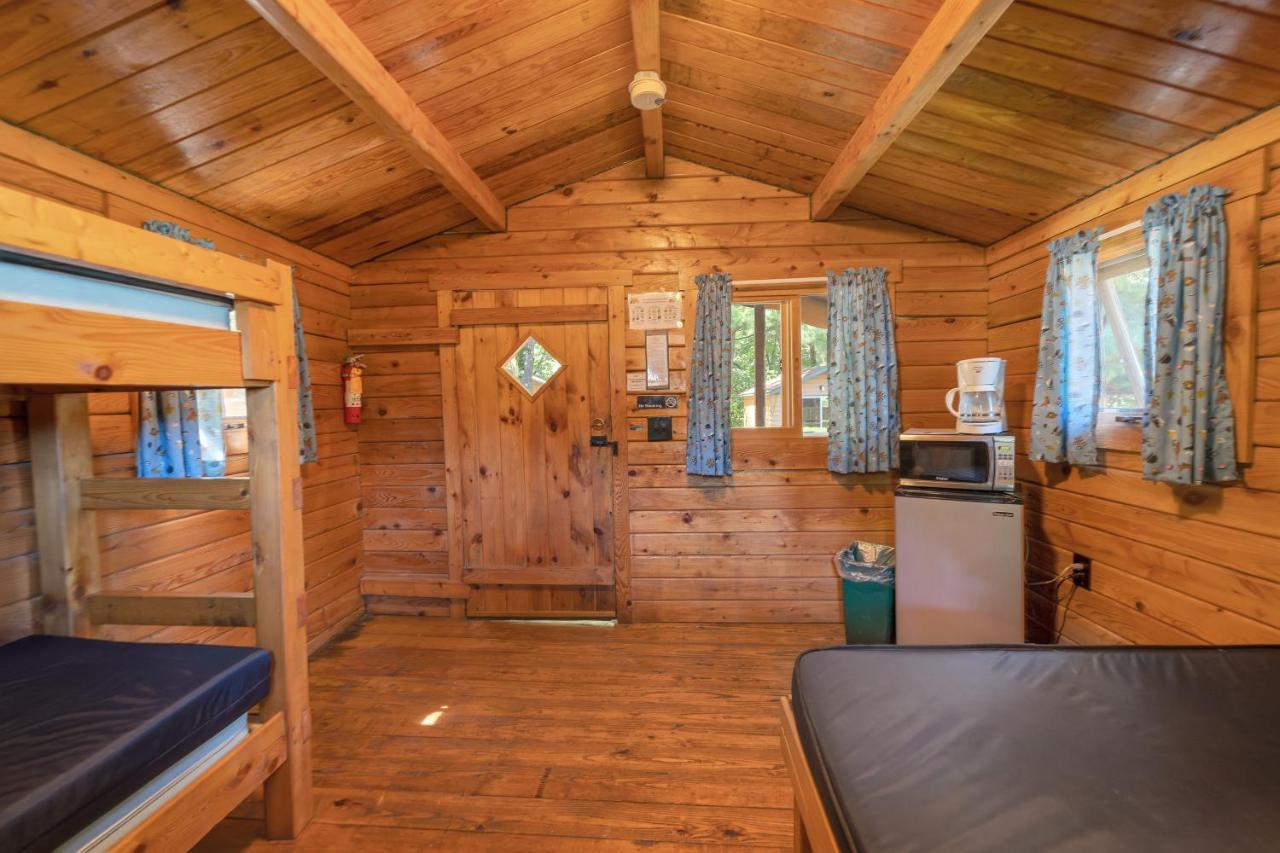 Yogi Bear's Jellystone Park Camp-resort Wisconsin Dells Camping Lake Delton
